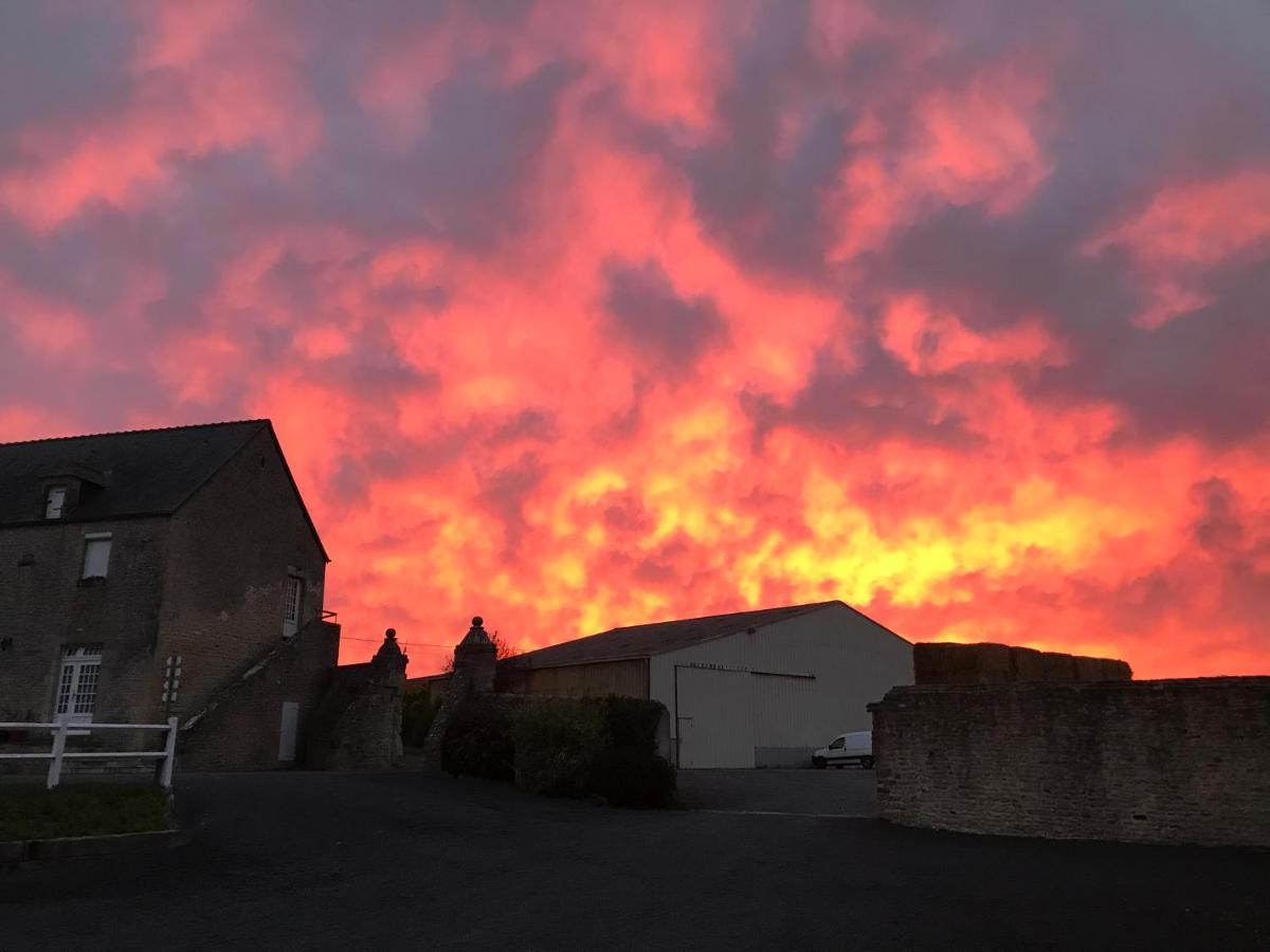 Grand Gite De La Ferme De La Tourelle Longues-sur-Mer 외부 사진